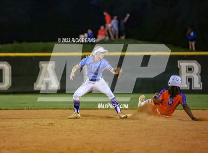 Thumbnail 3 in Oak Ridge vs Grand Oaks photogallery.