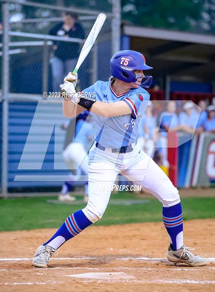 Thumbnail 3 in Oak Ridge vs Grand Oaks photogallery.