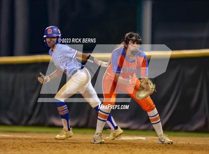 Thumbnail 3 in Oak Ridge vs Grand Oaks photogallery.