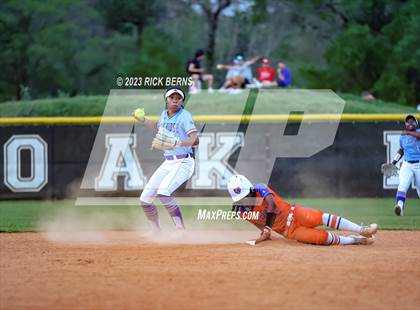 Thumbnail 1 in Oak Ridge vs Grand Oaks photogallery.