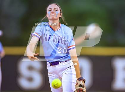 Thumbnail 3 in Oak Ridge vs Grand Oaks photogallery.