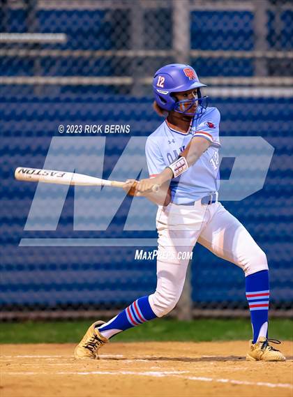 Thumbnail 2 in Oak Ridge vs Grand Oaks photogallery.