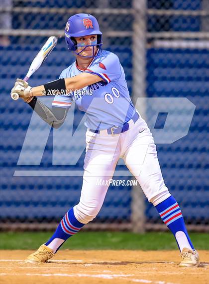 Thumbnail 1 in Oak Ridge vs Grand Oaks photogallery.