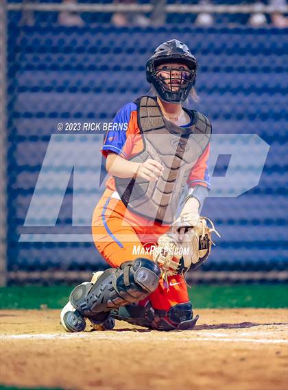 Thumbnail 1 in Oak Ridge vs Grand Oaks photogallery.