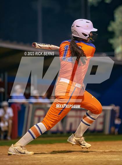 Thumbnail 3 in Oak Ridge vs Grand Oaks photogallery.