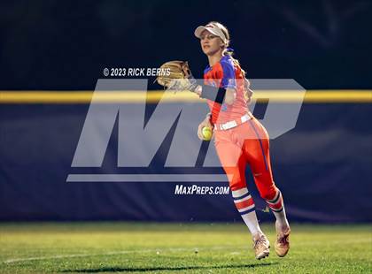Thumbnail 1 in Oak Ridge vs Grand Oaks photogallery.