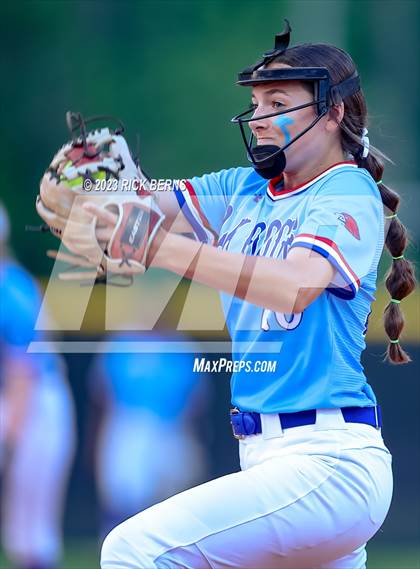 Thumbnail 3 in Oak Ridge vs Grand Oaks photogallery.
