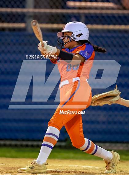 Thumbnail 3 in Oak Ridge vs Grand Oaks photogallery.