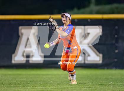 Thumbnail 3 in Oak Ridge vs Grand Oaks photogallery.