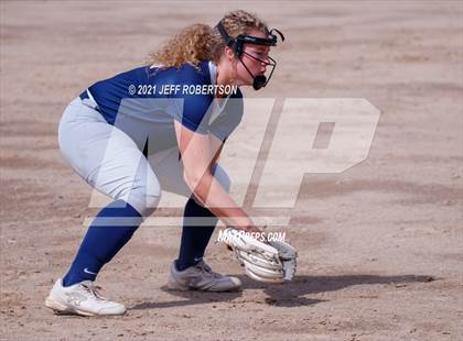 Thumbnail 1 in Bronson vs South Christian (Jenison Jamboree) photogallery.