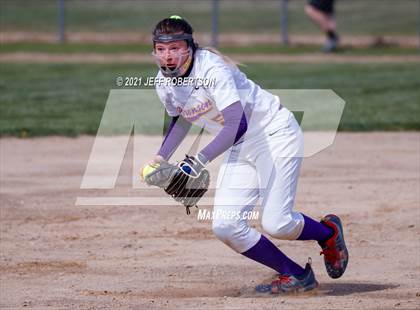 Thumbnail 3 in Bronson vs South Christian (Jenison Jamboree) photogallery.