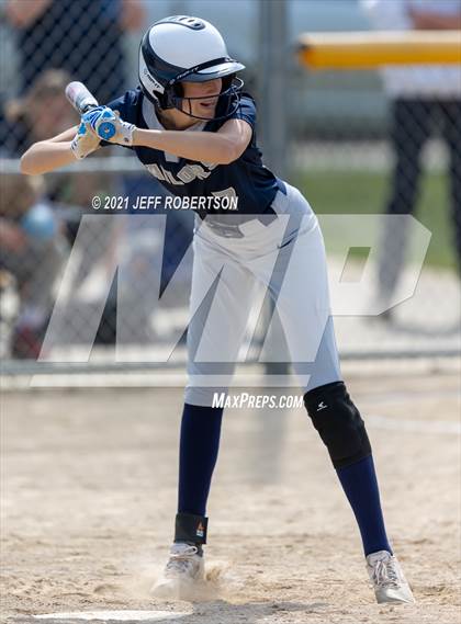 Thumbnail 3 in Bronson vs South Christian (Jenison Jamboree) photogallery.