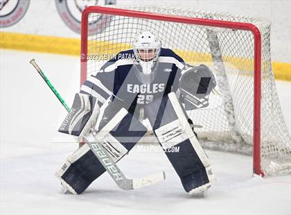 Thumbnail 2 in Wethersfield vs. Simsbury (CCC North Final) photogallery.