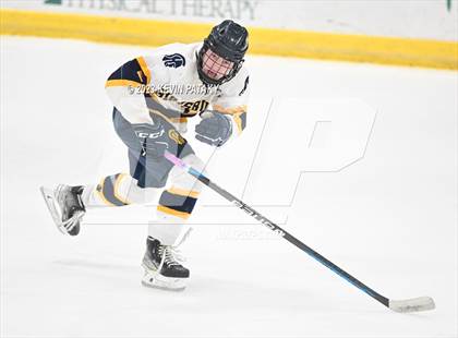Thumbnail 3 in Wethersfield vs. Simsbury (CCC North Final) photogallery.