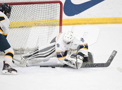 Thumbnail 2 in Wethersfield vs. Simsbury (CCC North Final) photogallery.