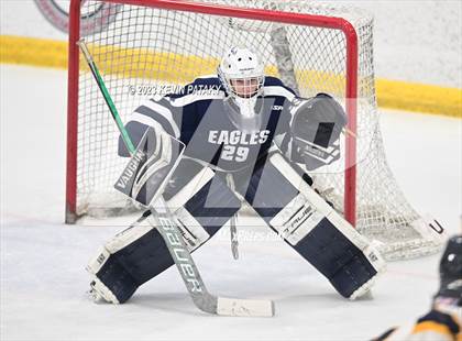 Thumbnail 2 in Wethersfield vs. Simsbury (CCC North Final) photogallery.