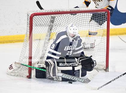 Thumbnail 3 in Wethersfield vs. Simsbury (CCC North Final) photogallery.