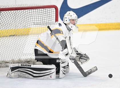 Thumbnail 3 in Wethersfield vs. Simsbury (CCC North Final) photogallery.