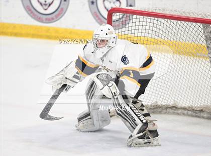 Thumbnail 3 in Wethersfield vs. Simsbury (CCC North Final) photogallery.