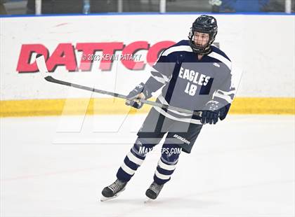Thumbnail 3 in Wethersfield vs. Simsbury (CCC North Final) photogallery.