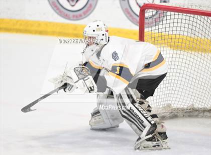 Thumbnail 3 in Wethersfield vs. Simsbury (CCC North Final) photogallery.