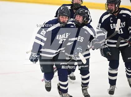 Thumbnail 2 in Wethersfield vs. Simsbury (CCC North Final) photogallery.