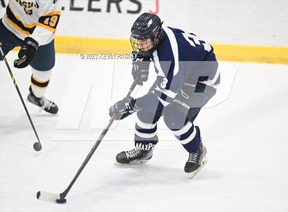 Thumbnail 1 in Wethersfield vs. Simsbury (CCC North Final) photogallery.