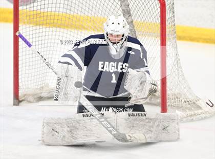 Thumbnail 2 in Wethersfield vs. Simsbury (CCC North Final) photogallery.