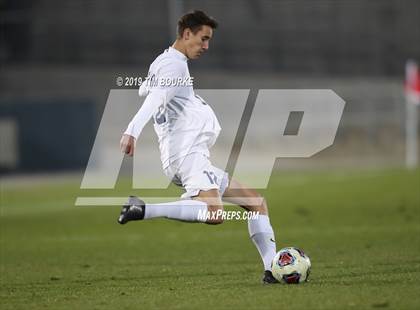 Thumbnail 2 in Air Academy vs. Skyview (CHSAA 4A Final) photogallery.