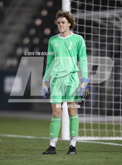 Thumbnail 2 in Air Academy vs. Skyview (CHSAA 4A Final) photogallery.