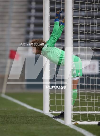 Thumbnail 2 in Air Academy vs. Skyview (CHSAA 4A Final) photogallery.