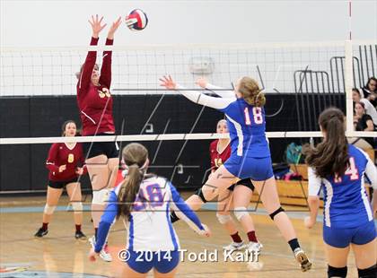 Thumbnail 3 in Waterford vs St. Joseph (CIAC Class M Semifinal) photogallery.