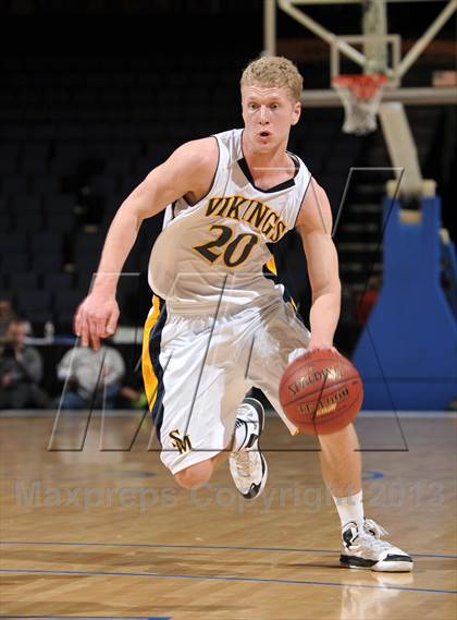 Thumbnail 2 in Santa Monica vs. Loyola (CIF SoCal Regional D1 Final) photogallery.