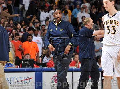 Thumbnail 3 in Santa Monica vs. Loyola (CIF SoCal Regional D1 Final) photogallery.