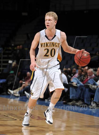 Thumbnail 3 in Santa Monica vs. Loyola (CIF SoCal Regional D1 Final) photogallery.