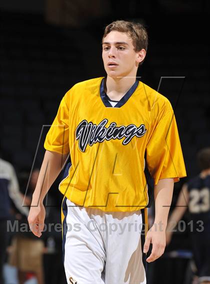 Thumbnail 2 in Santa Monica vs. Loyola (CIF SoCal Regional D1 Final) photogallery.