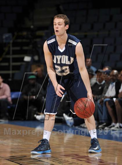 Thumbnail 2 in Santa Monica vs. Loyola (CIF SoCal Regional D1 Final) photogallery.