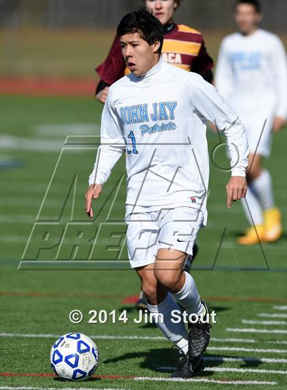 Thumbnail 1 in Ithaca vs. John Jay-East Fishkill (NYSPHSAA Class AA Regional Final) photogallery.