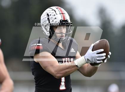 Thumbnail 2 in Yelm vs. Bellevue (WIAA 3A State Semifinal) photogallery.