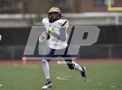 Thumbnail 2 in Yelm vs. Bellevue (WIAA 3A State Semifinal) photogallery.