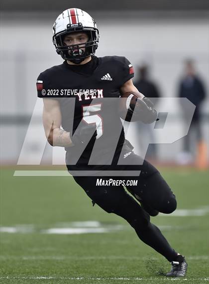 Thumbnail 1 in Yelm vs. Bellevue (WIAA 3A State Semifinal) photogallery.
