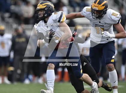 Thumbnail 3 in Yelm vs. Bellevue (WIAA 3A State Semifinal) photogallery.
