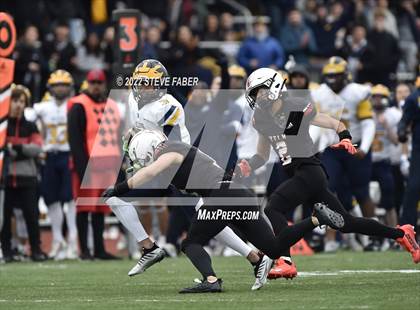 Thumbnail 3 in Yelm vs. Bellevue (WIAA 3A State Semifinal) photogallery.