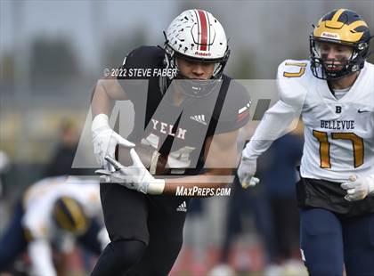 Thumbnail 2 in Yelm vs. Bellevue (WIAA 3A State Semifinal) photogallery.