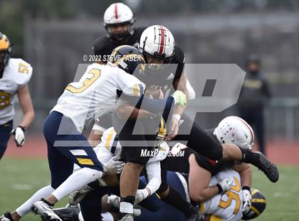 Thumbnail 1 in Yelm vs. Bellevue (WIAA 3A State Semifinal) photogallery.