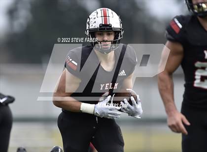 Thumbnail 1 in Yelm vs. Bellevue (WIAA 3A State Semifinal) photogallery.