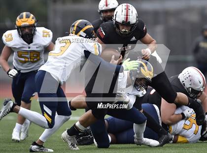 Thumbnail 3 in Yelm vs. Bellevue (WIAA 3A State Semifinal) photogallery.