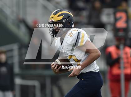 Thumbnail 2 in Yelm vs. Bellevue (WIAA 3A State Semifinal) photogallery.