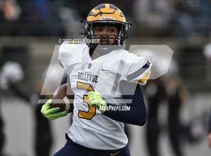 Thumbnail 1 in Yelm vs. Bellevue (WIAA 3A State Semifinal) photogallery.