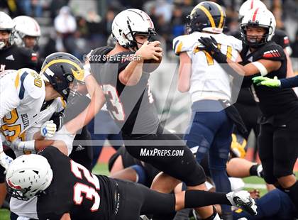 Thumbnail 3 in Yelm vs. Bellevue (WIAA 3A State Semifinal) photogallery.